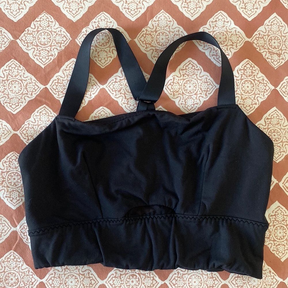 Athleta black razor back sports bra size medium